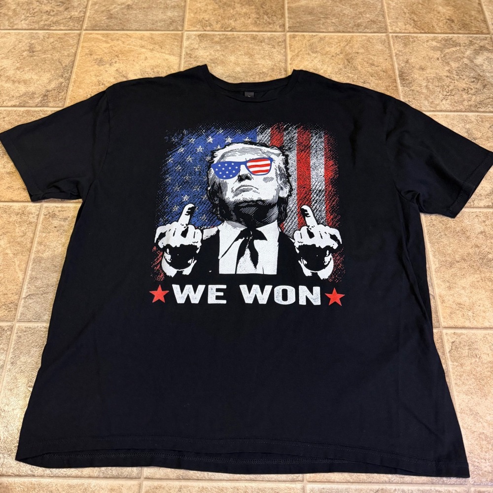 Gildan Softstyle Mens 2XL Black Trump We Won Graphic T-Shirt Political USA Flag